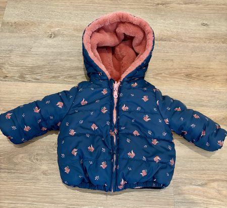 Winterjacke mit Kapuze, Gr. 62/68