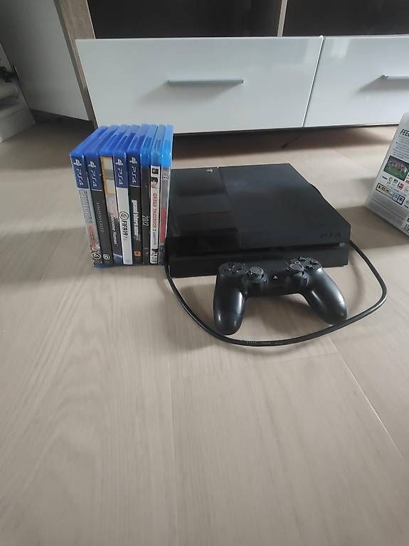 Konsolen: Sony Playstation 4/ Controller und Spiele – Gebraucht aus Schafisheim von Truschi99 1