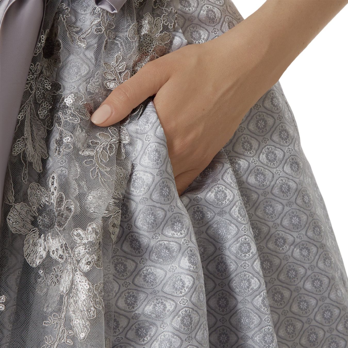 Kostüme: Frauenkostüm Midi-Dirndl Lea 46 – Neu (gemäss Beschreibung) aus Murten von Roland.Kemmer.AG 7
