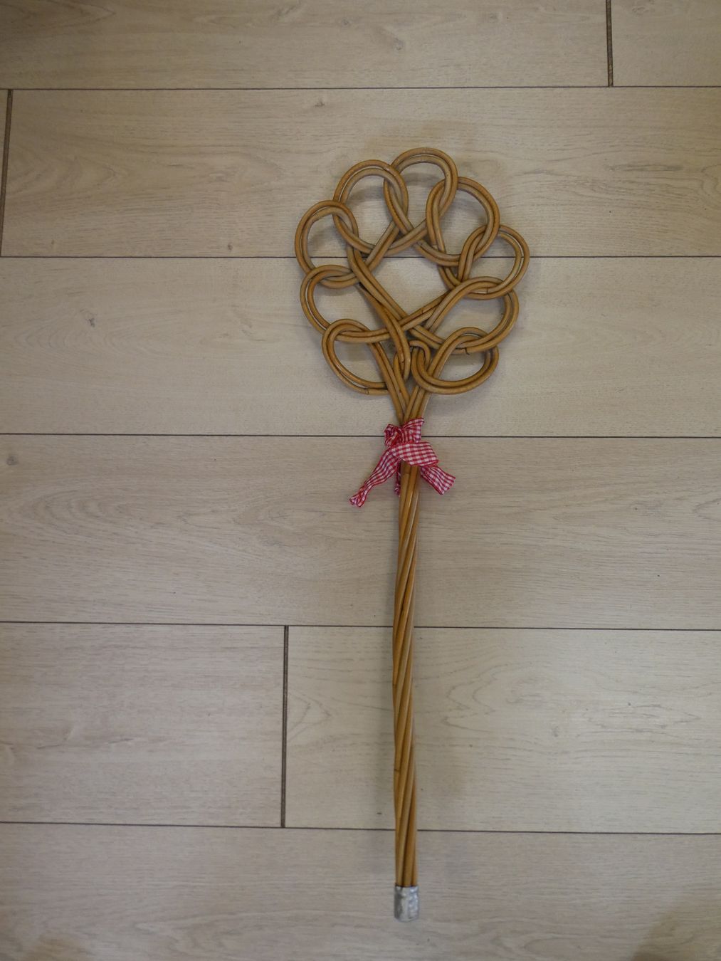 Tutti gli attrezzi: Teppichklopfer antik Vintage Nr. III – Usato da Rafz venduto da Powacaddy 1
