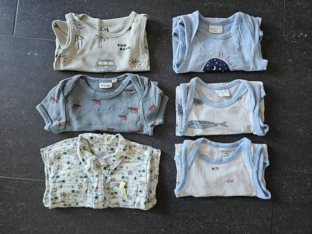 Bodys & Hömmli Grösse 62 & 68