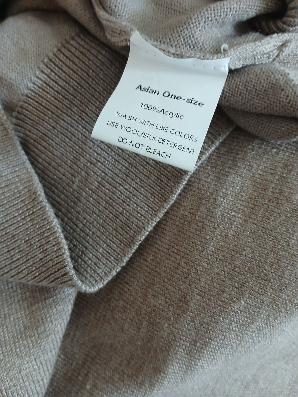 Maglioni & Felpe: Pullover, Gr.ca.42, neu – Nuovo (secondo la descrizione) da Luzern venduto da Tavolna 4