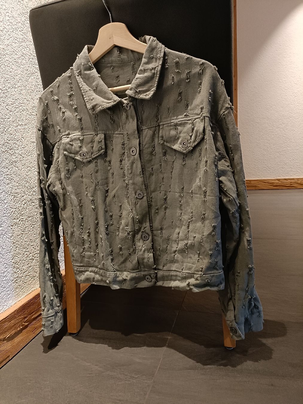 Giacche: Jeansjacke – Nuovo (secondo la descrizione) da Zweisimmen venduto da volkscar