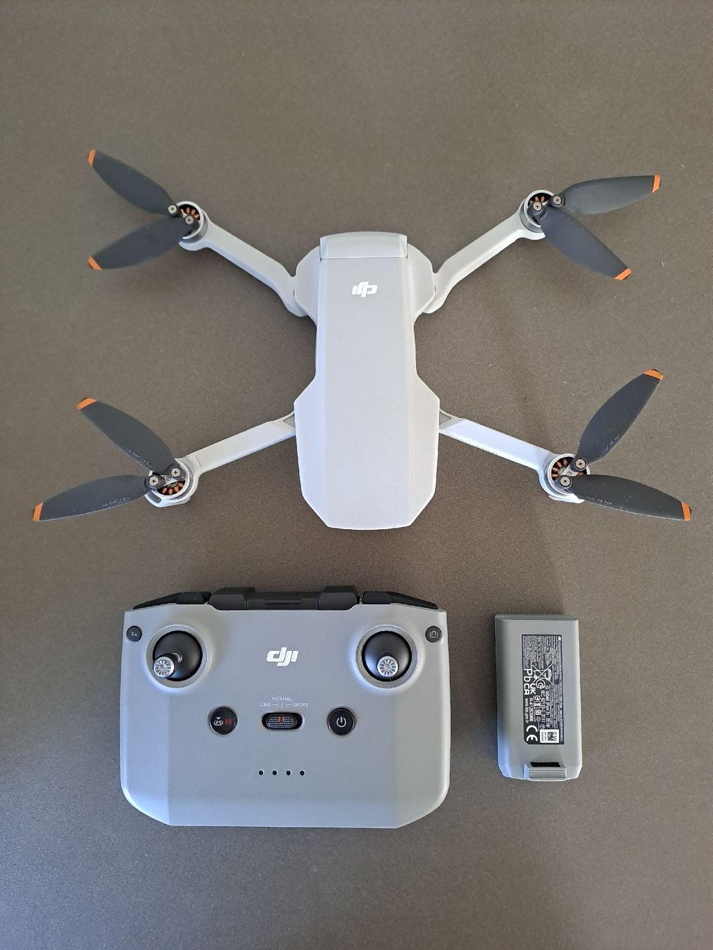 DJI RC Modellbau: DJI mini 4k – Gebraucht aus Luzern von Baumfink