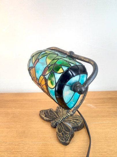 Lampade: Lampe de bureau style Tyffany – Usato da Ponts-de-Martel venduto da Henri-Louis 8