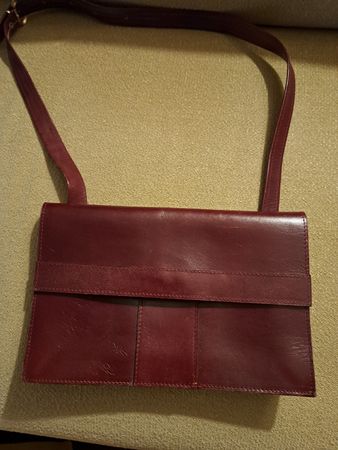 Ledertasche Umhängetasche dunkelrot guter Zustand