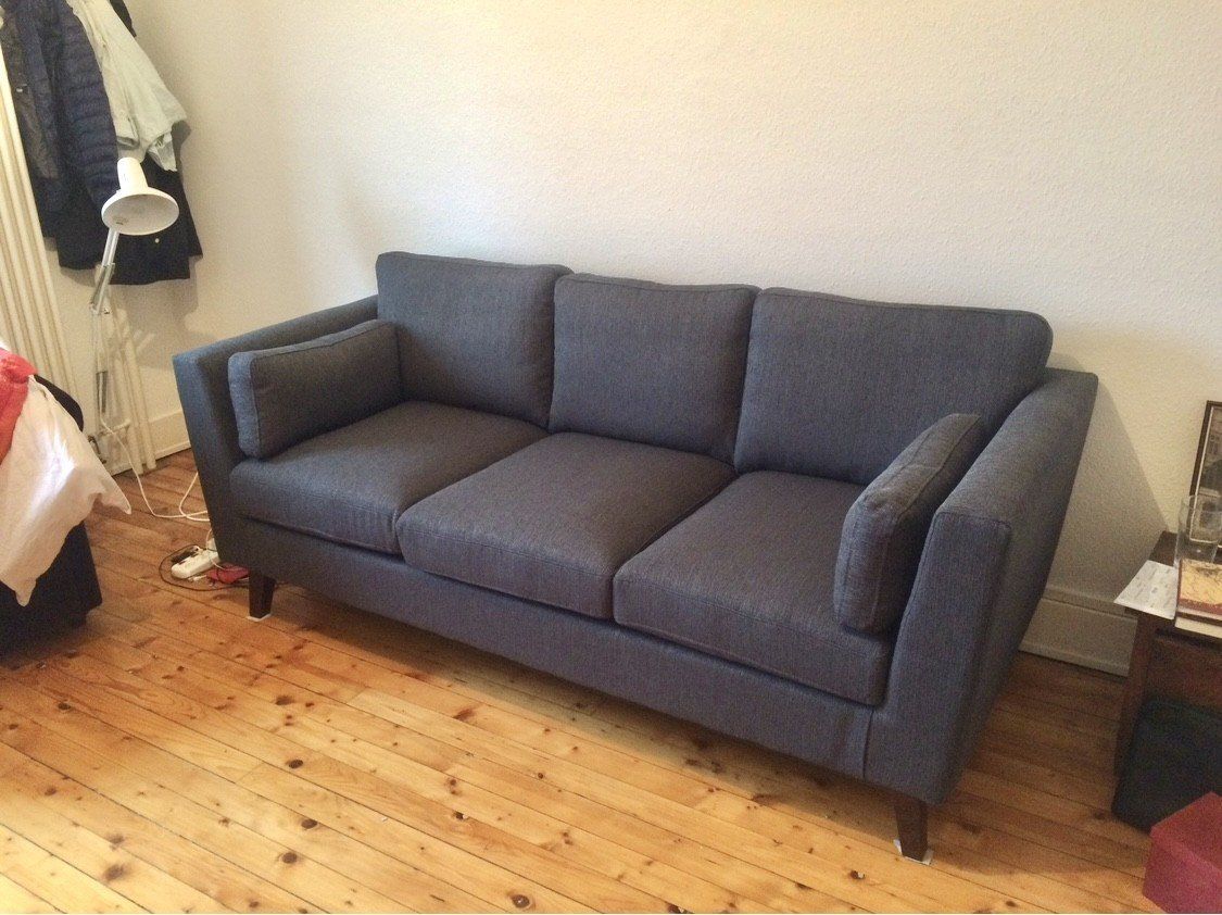 Divani: Sofa/canapé trois place – Usato da Genève venduto da T.R.