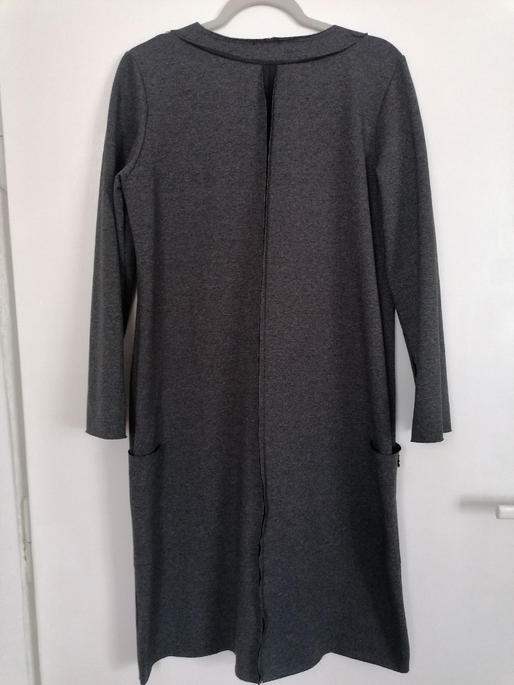 Kleider: Kleid Grau Gr. 44 – Gebraucht aus Zug von Annina29 1