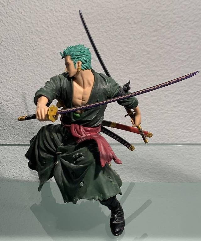 Statuette: Manga Figur, One Piece, Zoro – Usato da Baden venduto da laurent2025 1