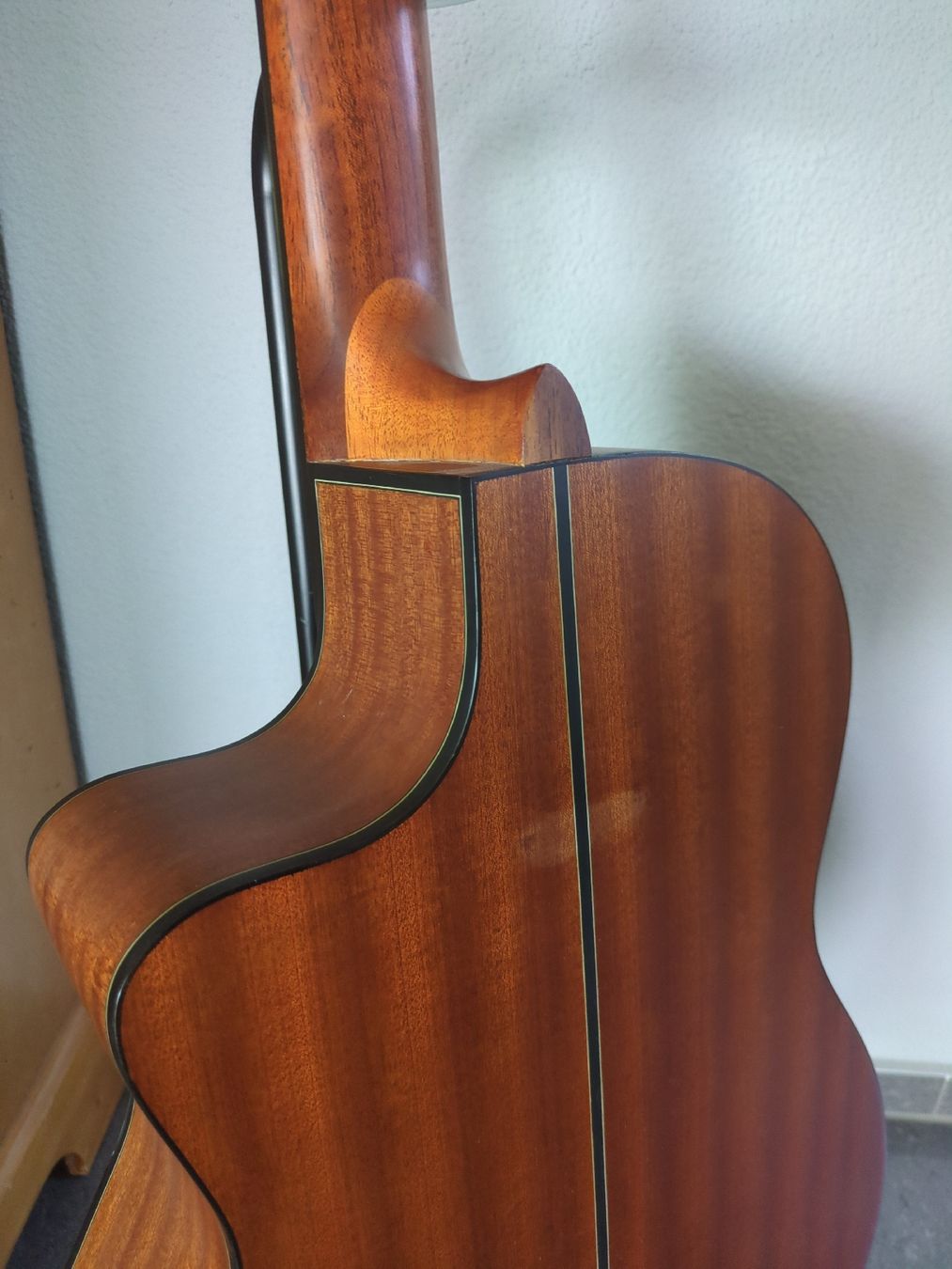 Instruments de musique: Klassische Gitarre mit Tonabnehmersystem – D'occasion à Küttigen par scal.a76 3