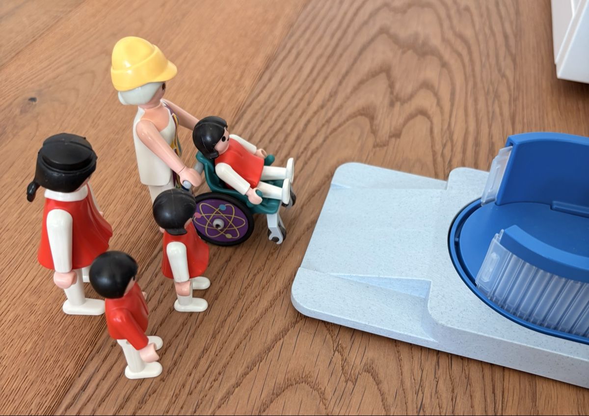Playmobil Giocattoli: Playmobil grosse Schule 9453 – Usato da Untersiggenthal venduto da spring09 5