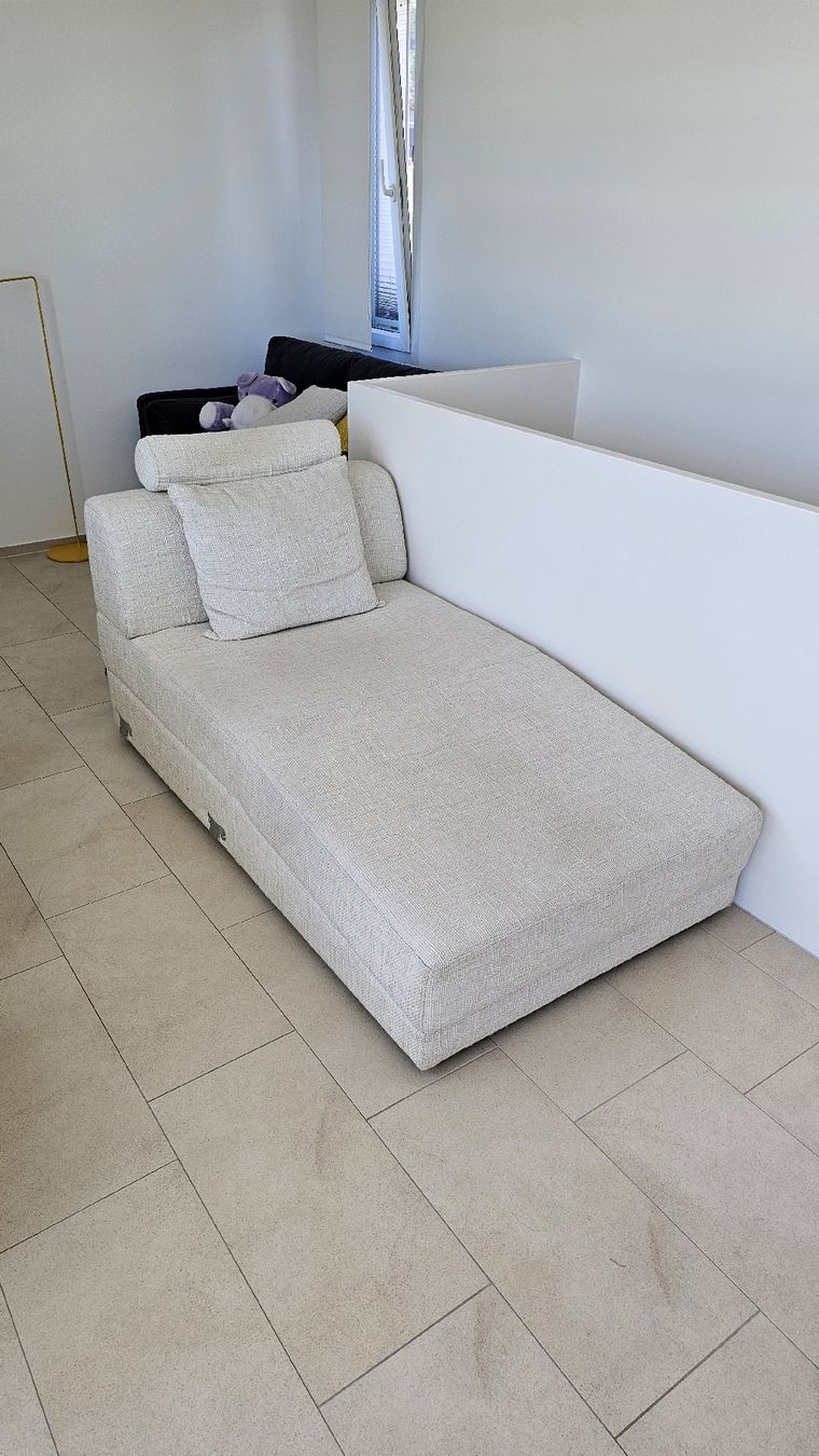 Sofas: Coach mit 2 Kopfkissen – Gebraucht aus Spreitenbach von Garjulia
