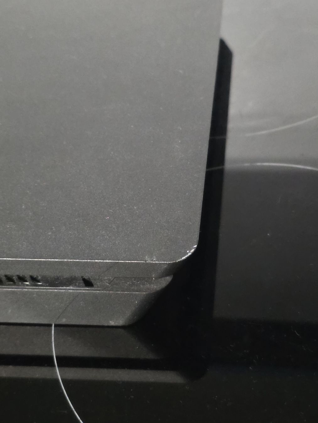 Sony Consoles: Playstation 4 – D'occasion à Itingen par Enrico17687 1