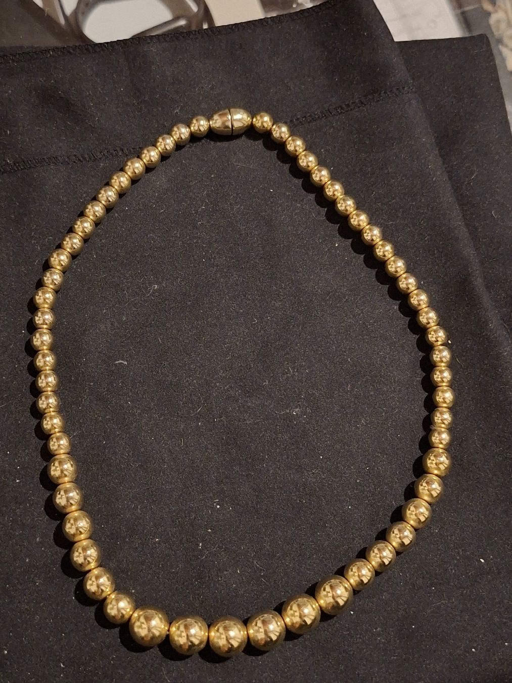 Catenine: Collier à perles dorées, style classique, bon état – Usato da Tannay venduto da v1n1p00h 1