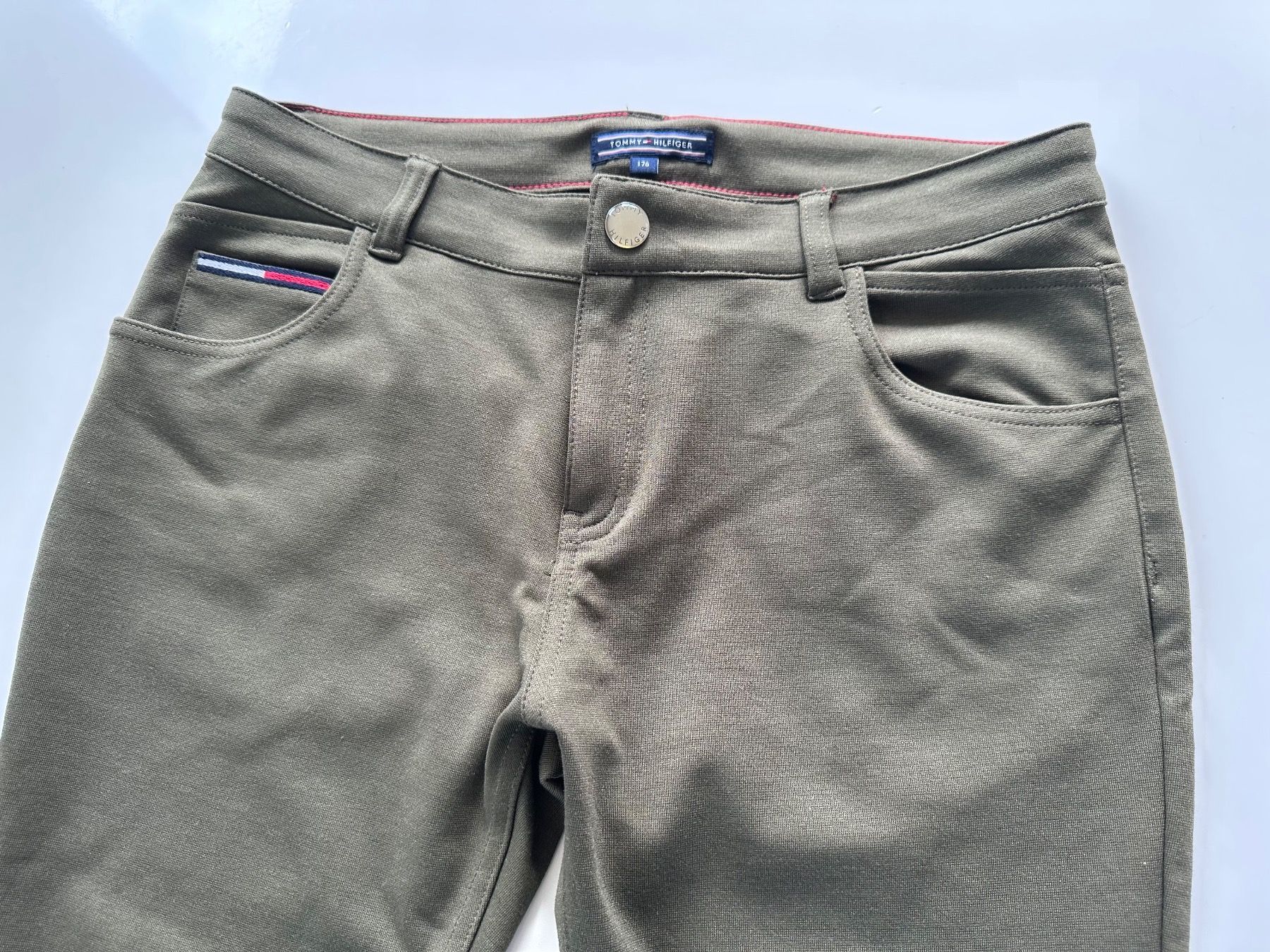 Tommy Hilfiger Pantalons: Tommy Hilfiger Hose ; Grösse 176 – D'occasion à Lausen par Swissart123 1
