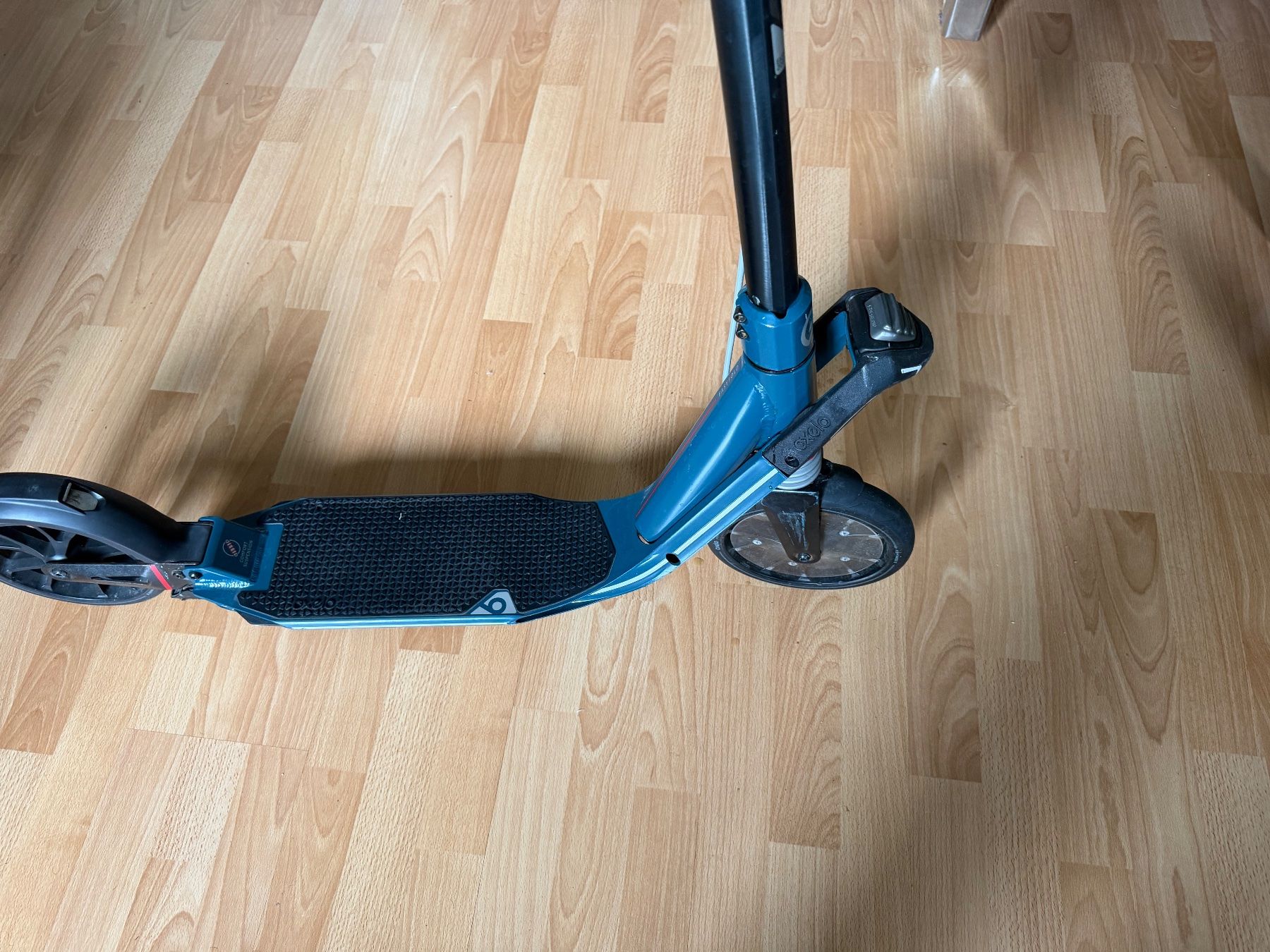 Oxelo Kickboard: Trottinette OXELO Town 9 Easyfold 200mm – Usato da Aarau venduto da KorgPA 2