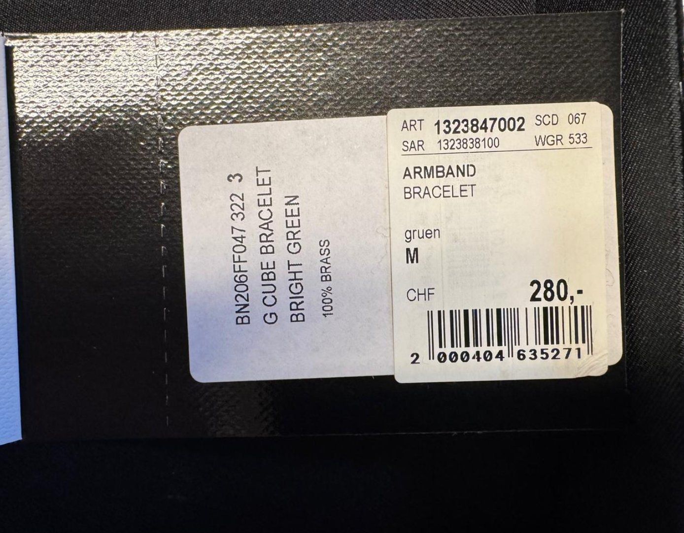 Givenchy Armbänder & -reifen: Givenchy g-cube bracelet vert taille M – Neu und originalverpackt aus Trélex von Arnaudyak 2