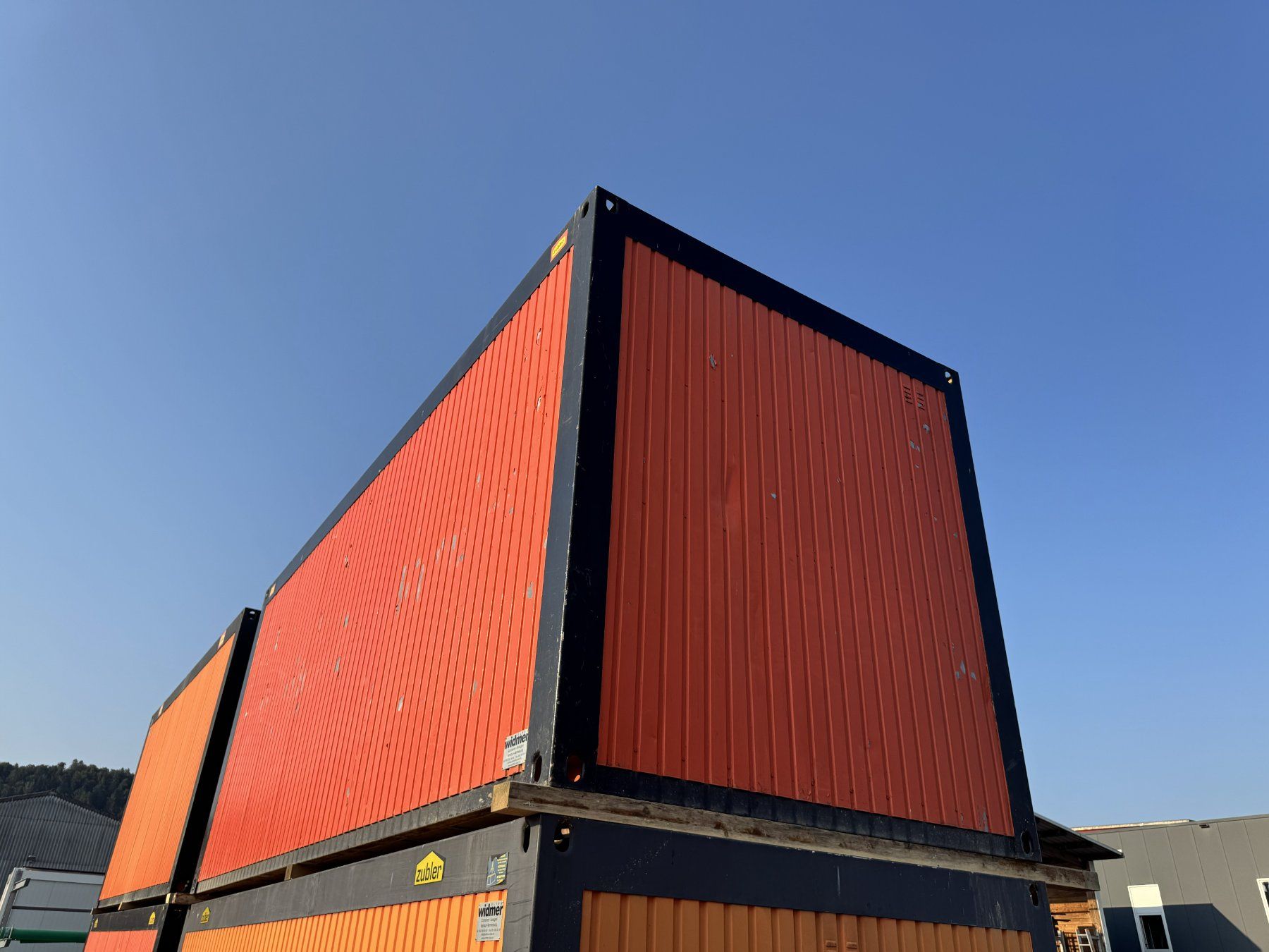 Baucontainer: Mannschaftsbaracke Container gross inkl. Inhalt – Gebraucht aus Hunzenschwil von Zubler_AG_5502 2