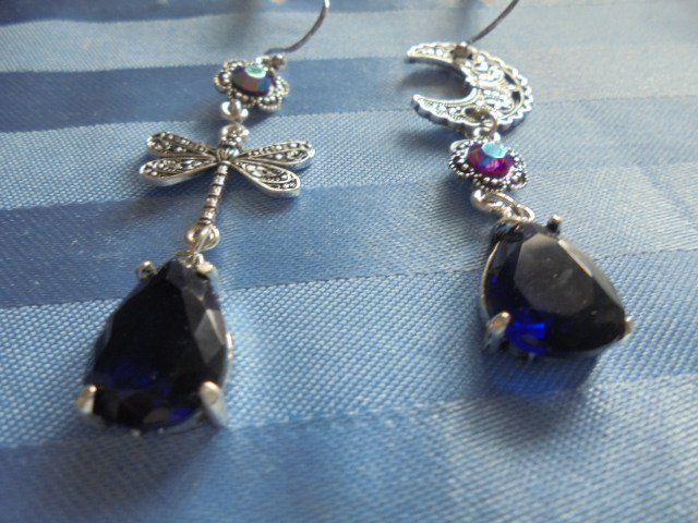 Ohrringe & -stecker: Ohrhänger mit Libelle + blauem Glasstein – Neu (gemäss Beschreibung) aus Hinwil von Glasperlen 4