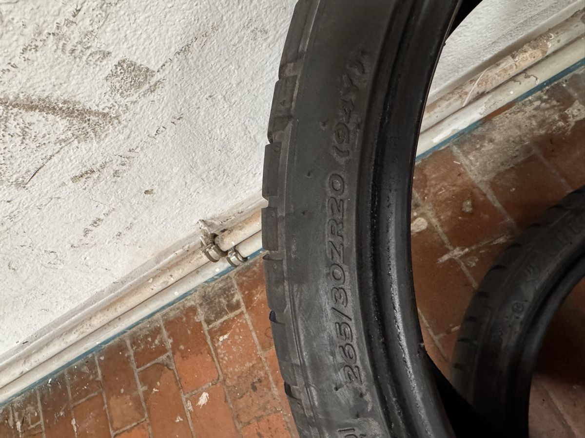 Pneumatici & Ruote complete: Sommerreifen 265/30/20 – Usato da Wohlen AG venduto da BariZ 9