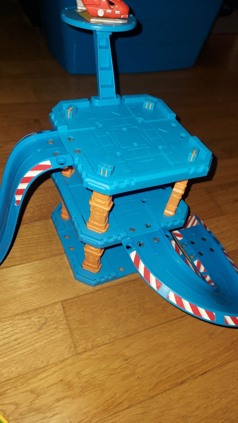 Spielzeuge: Parkgarage – Gebraucht aus Hohenrain von ML-DD 6