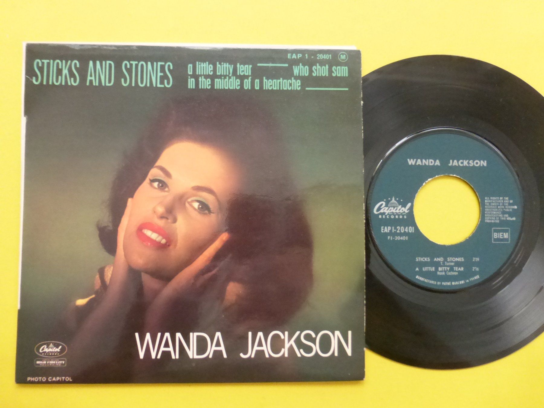 Dischi in vinile: Wanda Jackson – Sticks And Stones – Usato da Zürich venduto da Swiss57