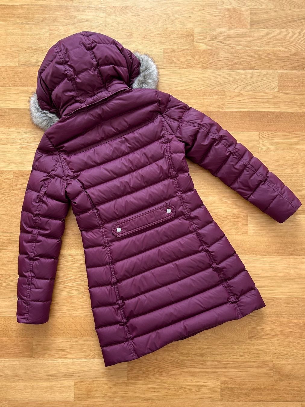 Tommy Hilfiger Giacche: TOMMY HILFIGER puffer down jacket – Usato da Zürich venduto da _nathalie_ 1