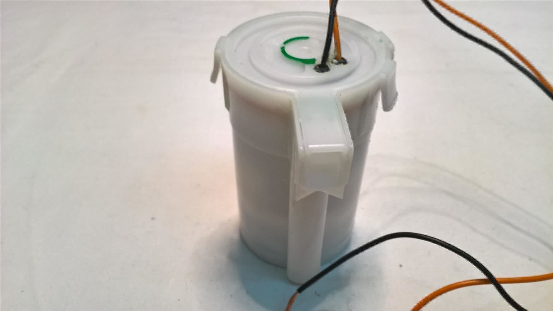 Sonstige Elektronik: Kleine Zahnrad Pumpe ca. 12V DC – Gebraucht aus Glarus von Mdelphi 3