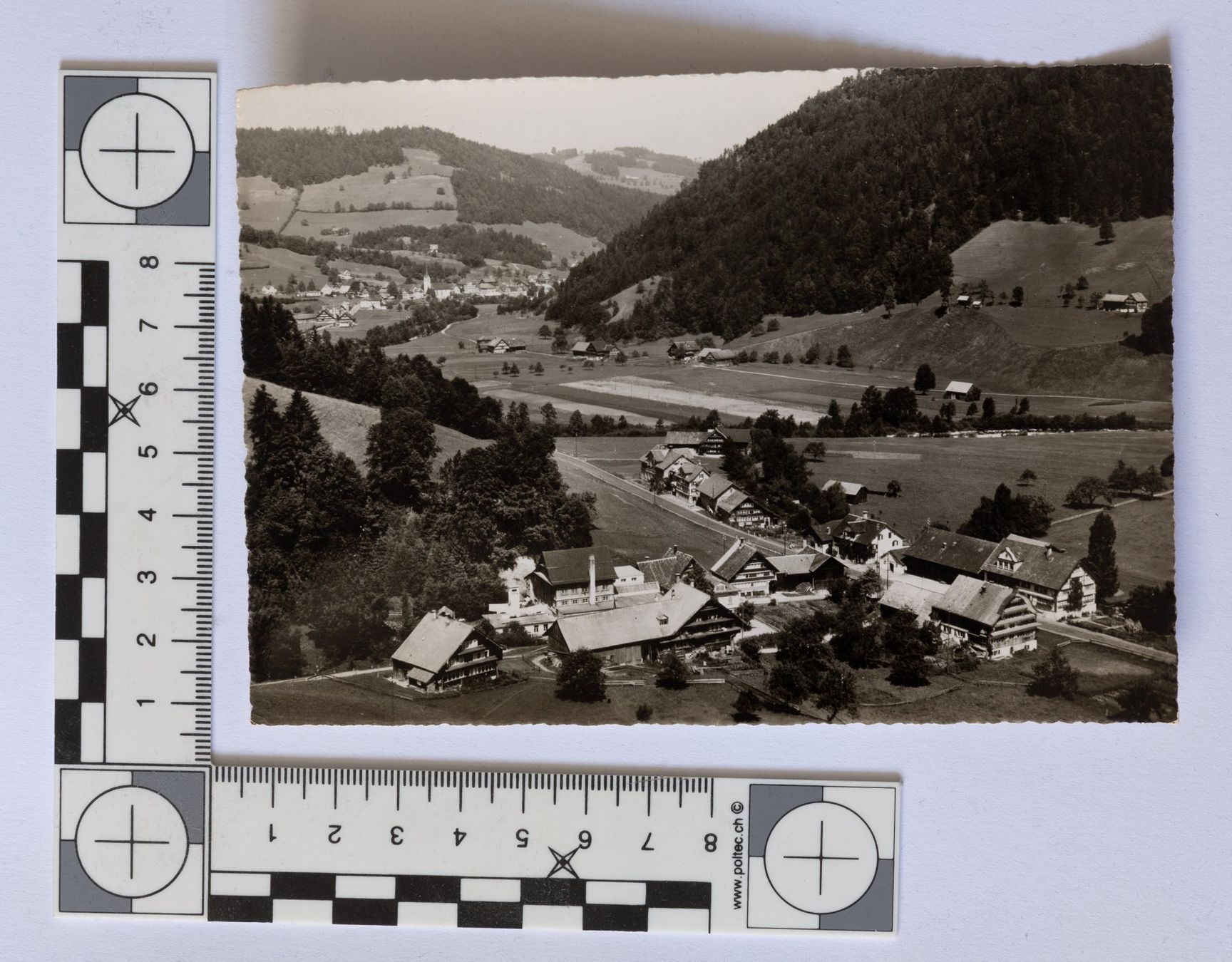 Cartoline postali: Ansichtskarte "Spreitenbach - Brunnadern (Togg.)" – Usato da Riehen venduto da Tignanello1