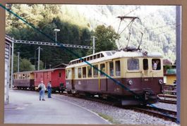 Zweilütschinen. Berner Oberland Bahn. Triebwagen. 1990.Foto.