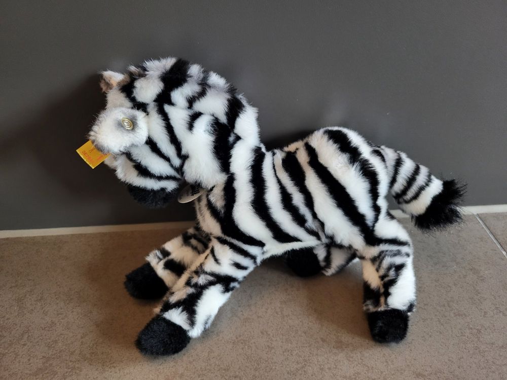 Steiff Zebra (Neu (gemäss Beschreibung)) in Zürich für CHF 50 – mit ...