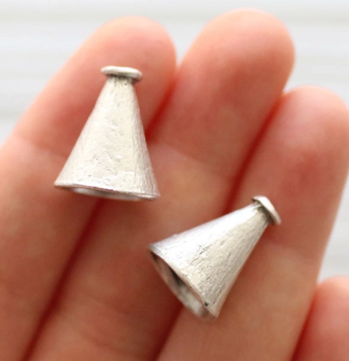 Perle (finte): 2 St. 925 Silber Schmuck Perlenkappen / Endkappen matt – Nuovo (secondo la descrizione) da Langenthal venduto da Seelenfreunde 3