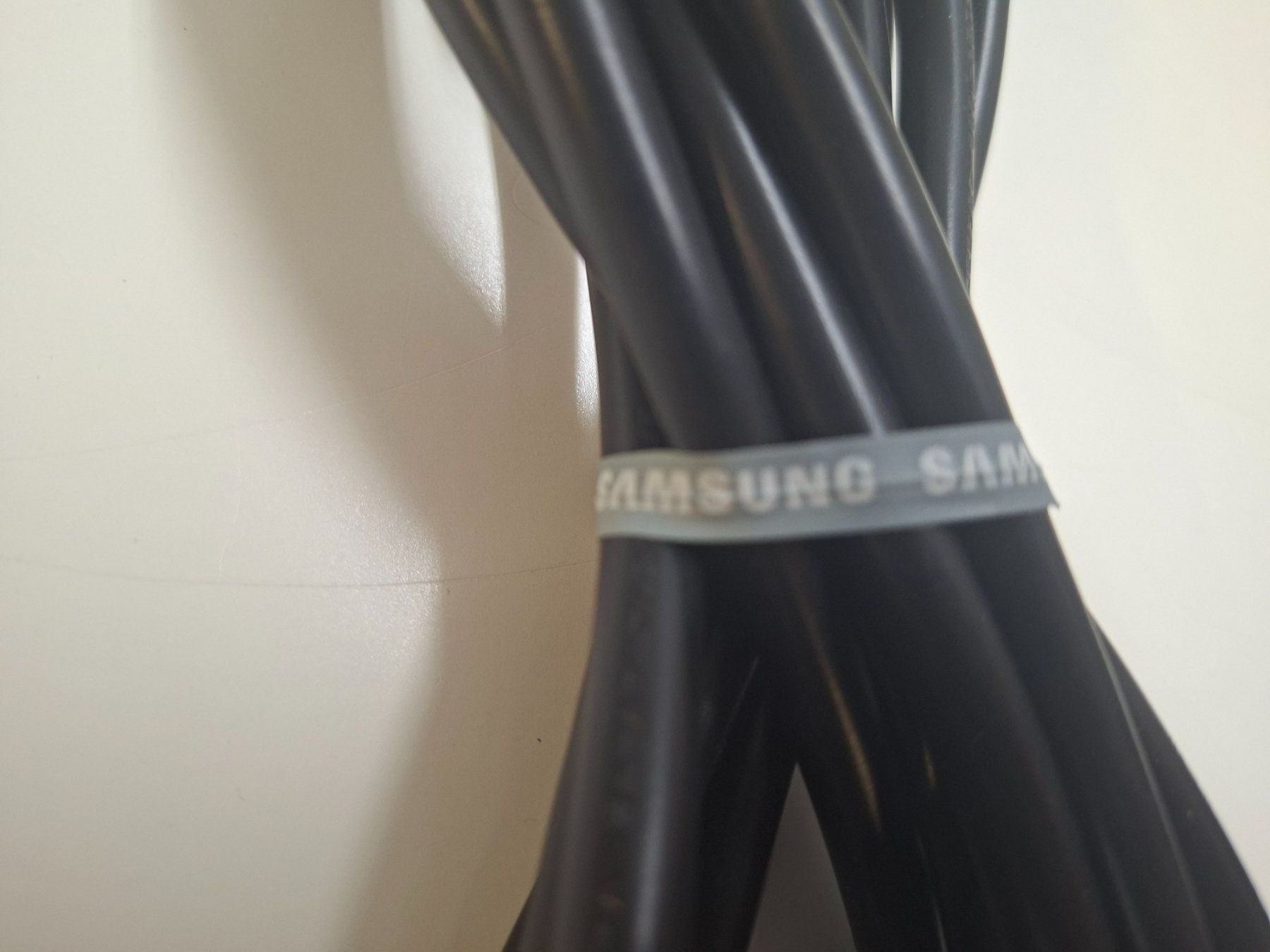 Samsung Cavi: Samsung Netzkabel, Schwarz – Nuovo (secondo la descrizione) da Wettingen venduto da Wendemarket 1