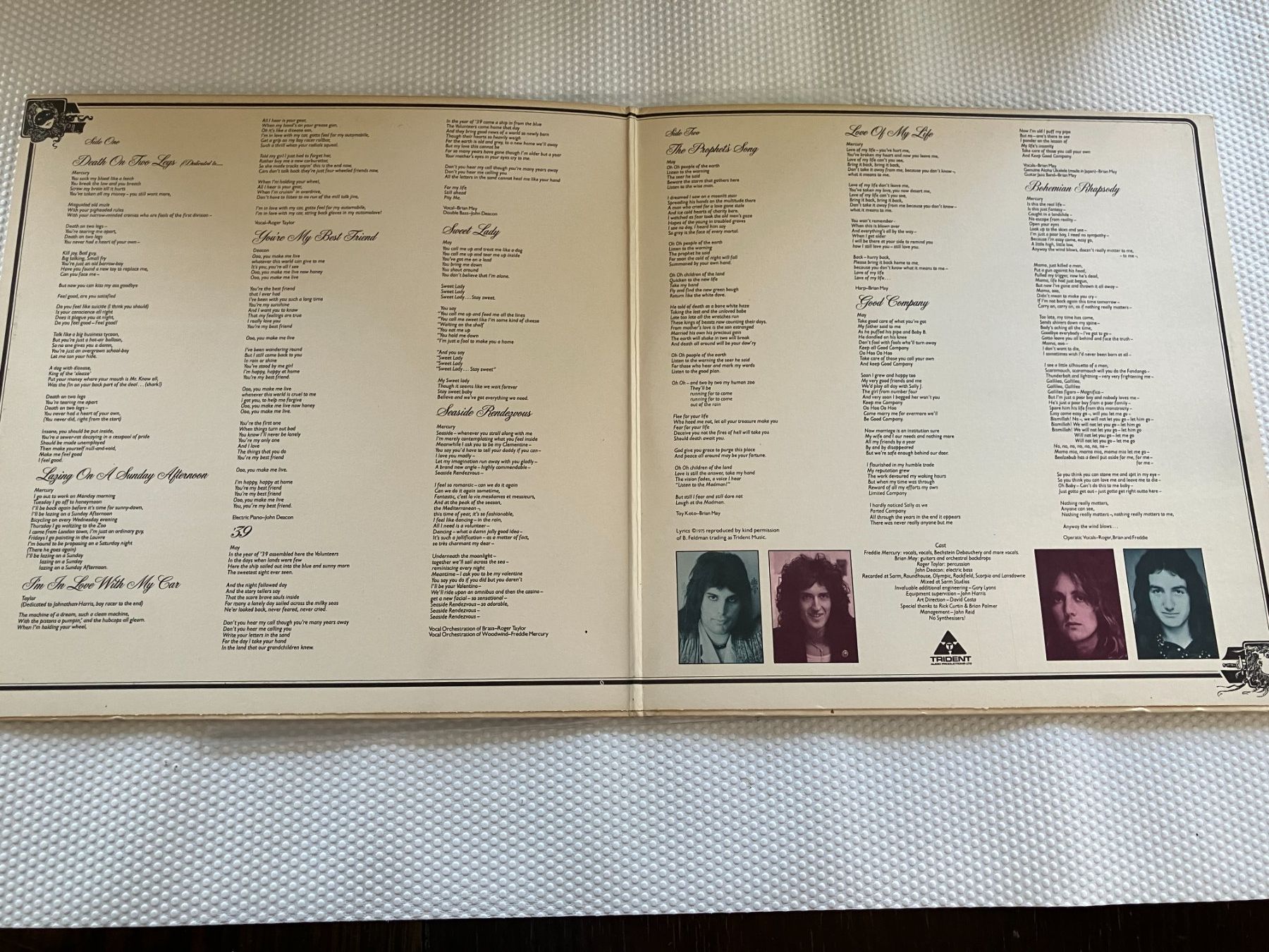Dischi in vinile: Queen – Usato da Aarwangen venduto da Jukebox3 4