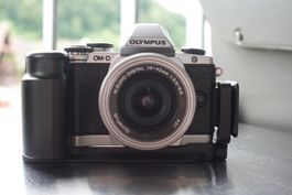 Olympus OM-D E-M10 (Mark 1) Kit mit Objektiv 14-42mm 3.5-5.6