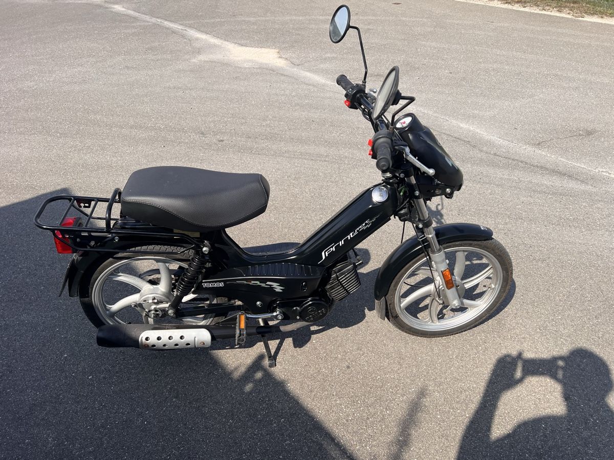 Tomos Cyclomoteurs: Tomos Sprint mit 3300 Kilometer – D'occasion à Buchs ZH par phintage 2