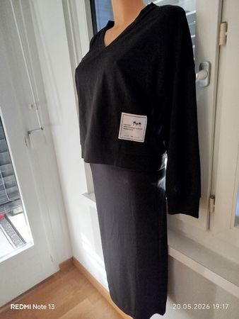 Elastisches Kleid-Set mit Sweatshirt, Größe S 