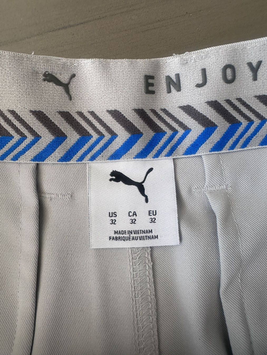 Puma Pantalons: Golfhosen - Puma - Hellgrau - 32 inch – Neuf (Voir description) à recherswil par Leuenberger_Lohn 3