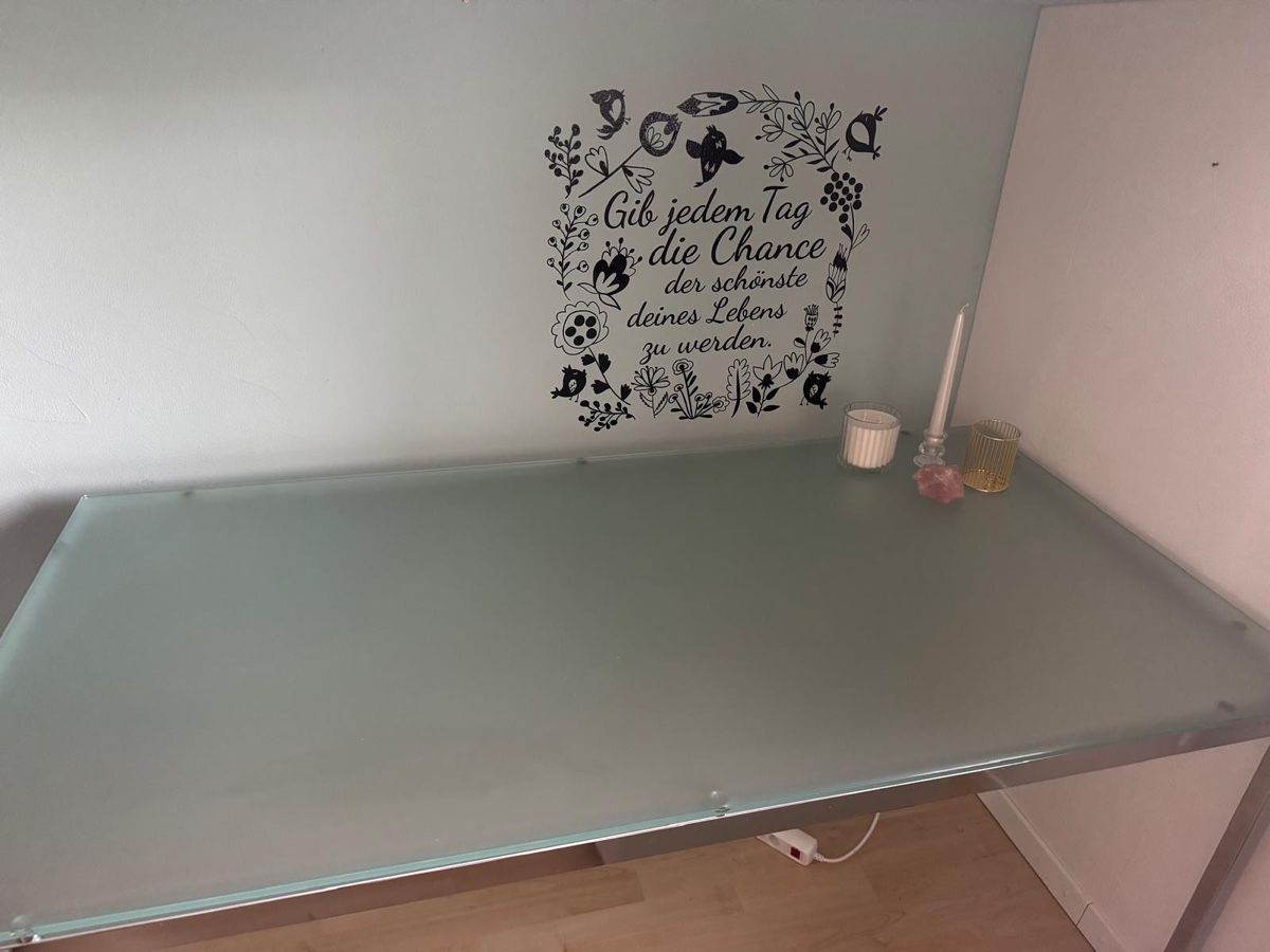 Tavoli: Metallisch mit Glas – Usato da Wangen b.Olten venduto da Swisscom002