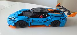 Sportwagen (nicht LEGO Technic,  Bausteine aber identisch)