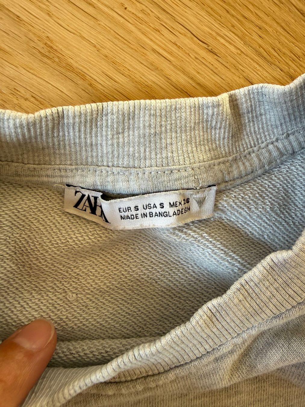 Zara Kleiderpakete: Ensemble S t-shirt short Zara – Gebraucht aus La Neuveville von ste_rk86 1