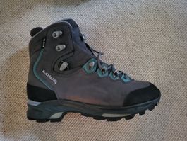 Wanderschuhe LOWA Mauria GTX, grau Gr. 41  neuwertig