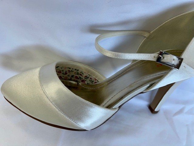 Scarpe da donna: Brautschuh Passionberry von Else Gr. 3 / 36 – Nuovo (secondo la descrizione) da Rothenburg venduto da stacostaco 2