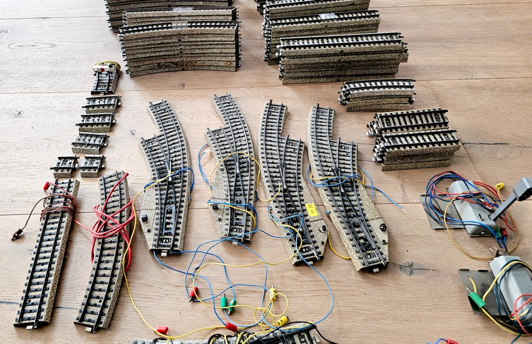Märklin Modellini di ferrovie: Märklin Schinenmaterial HO, Weichen, Lichtsignal, . . . – Usato da Walenstadt venduto da pedroju-1 4