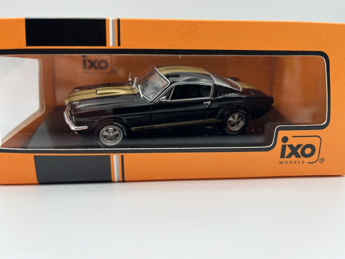 IXO Modellautos: Shelby GT 350, IXO 1:43 – Gebraucht aus Broc von Jenson7 3