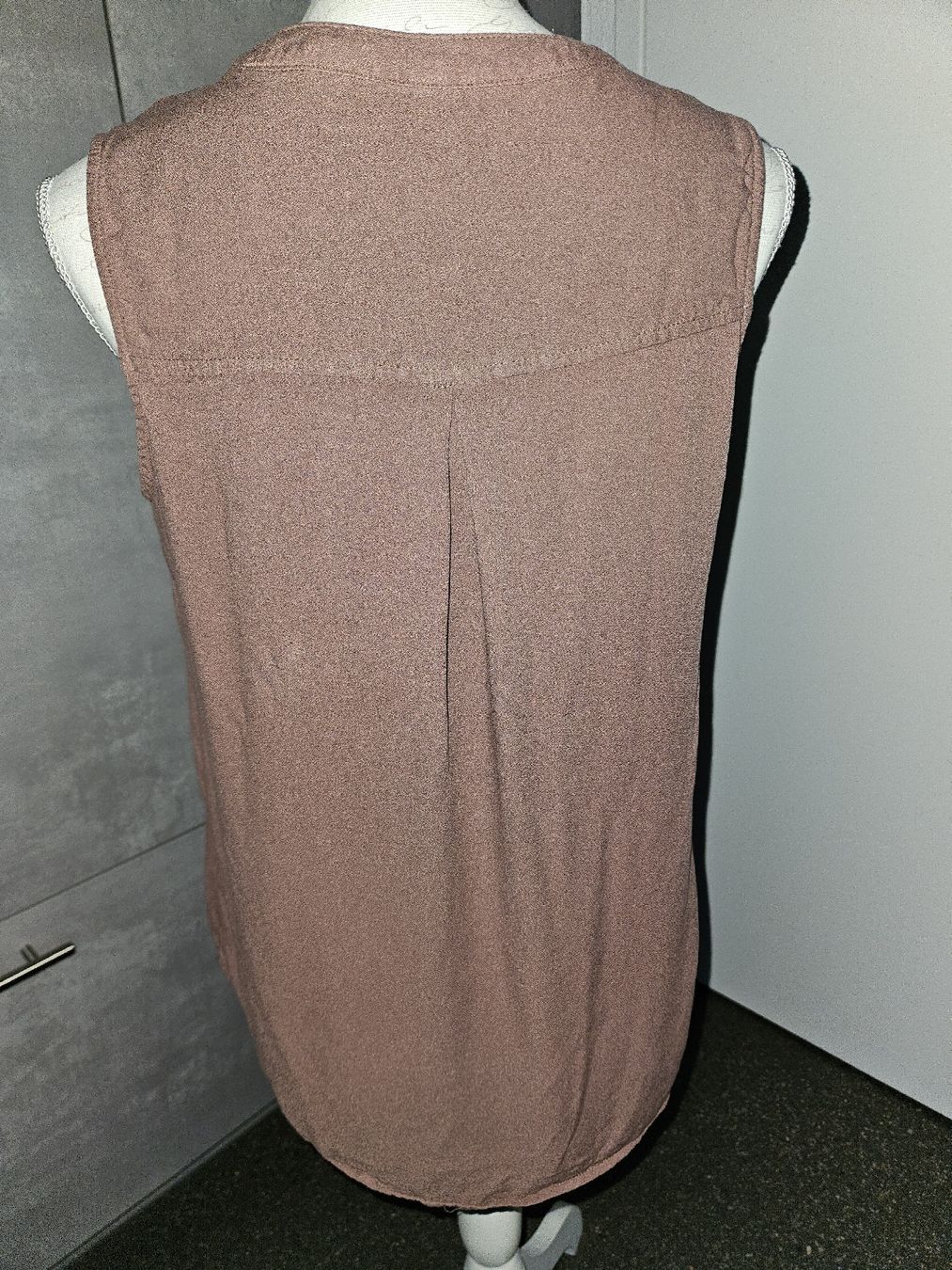 Top: Damen Bluse ohne Arm Grösse L braun – Nuovo (secondo la descrizione) da Anwil venduto da tamoos 2