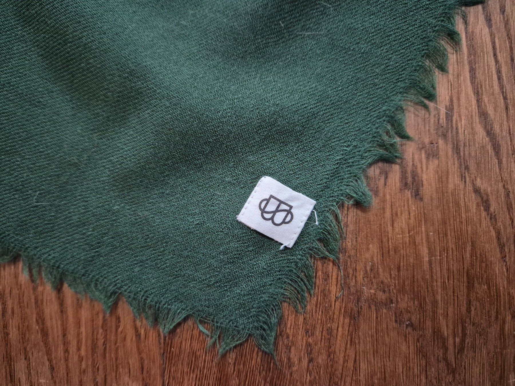 Foulard & Sciarpe: Green square wool scarf – Usato da Zürich venduto da monadiederich 2
