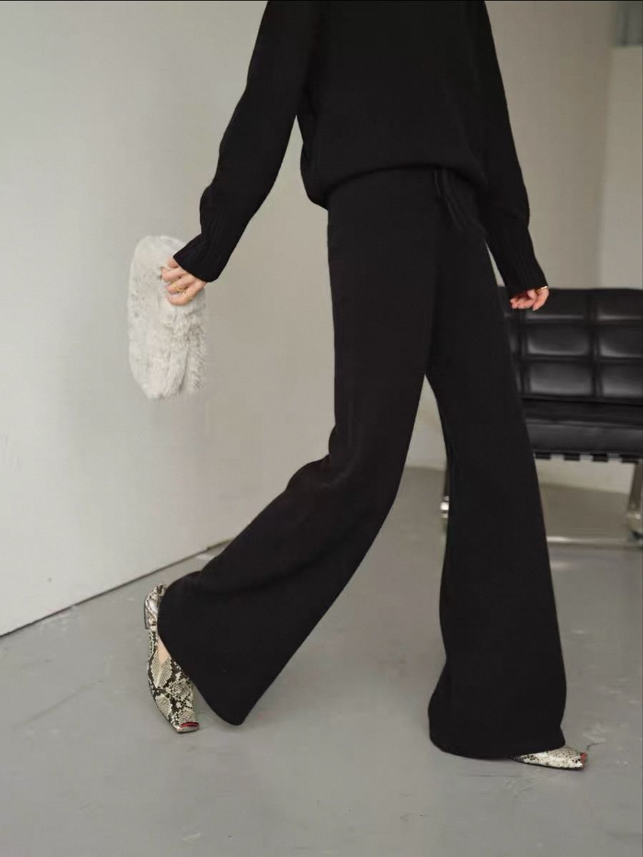 Lotti di vestiti: Almost New Black wool knit set, sweater and pants – Nuovo (secondo la descrizione) da Dübendorf venduto da zhe_69pd 2