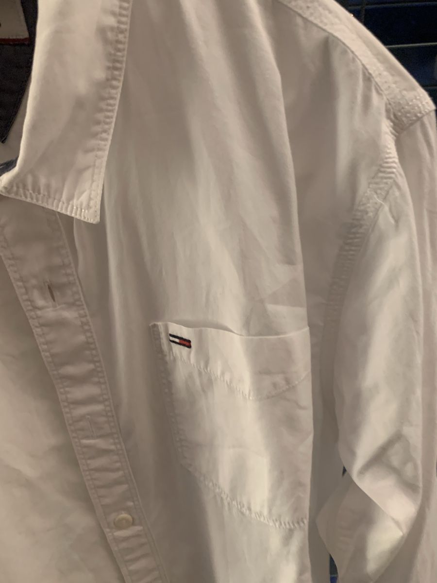 Tommy Hilfiger Hemden: Tommy Jeans Herrenhemd Grösse M weiss – Gebraucht aus Sargans von Rohan12 1
