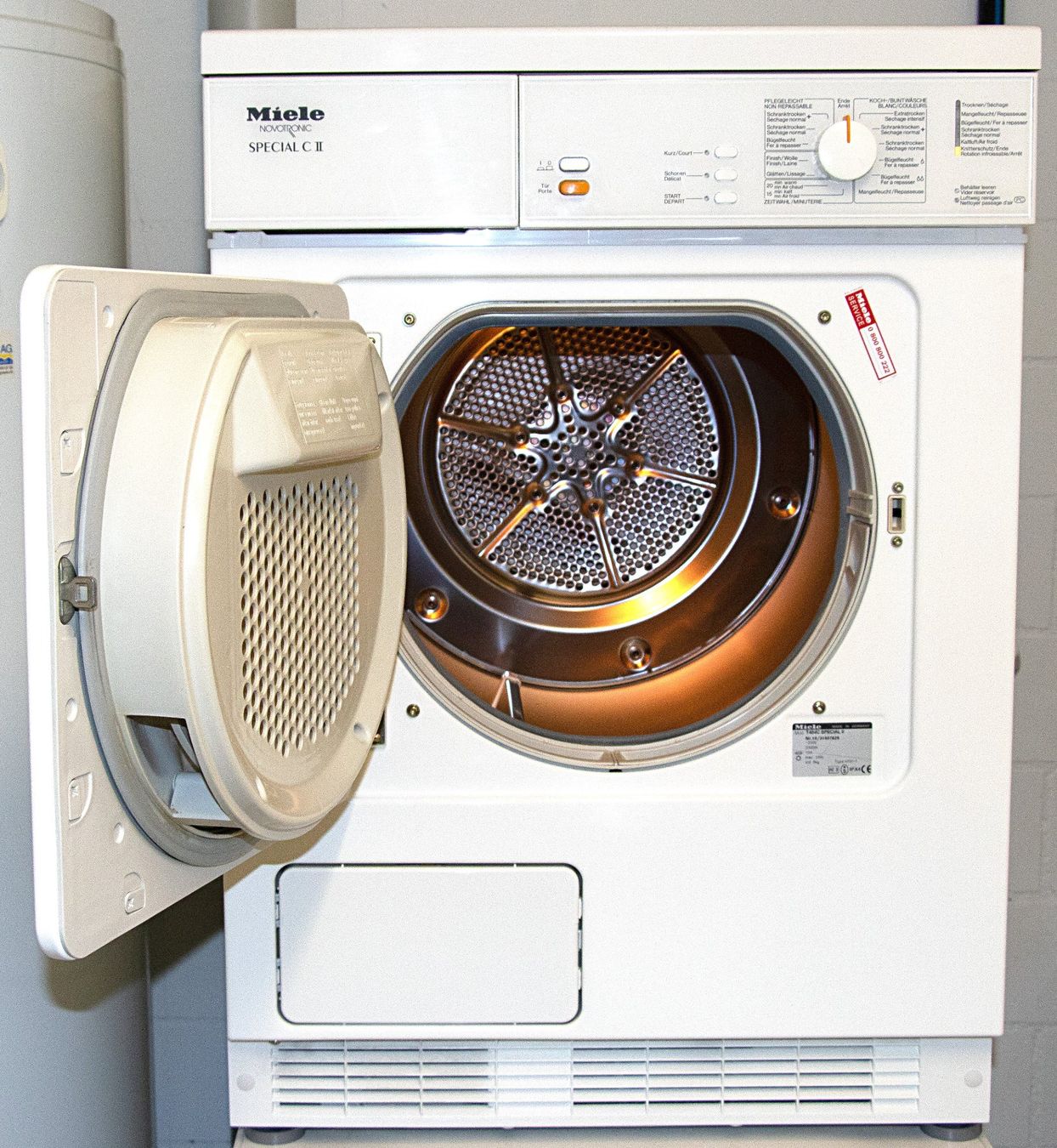 Miele Wäschetrockner: Miele Novotronic SP CII Trockner – Gebraucht aus weggis von  3